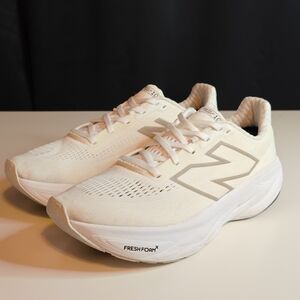 New Balance 1080 V14 Women's Size 8 Shoes